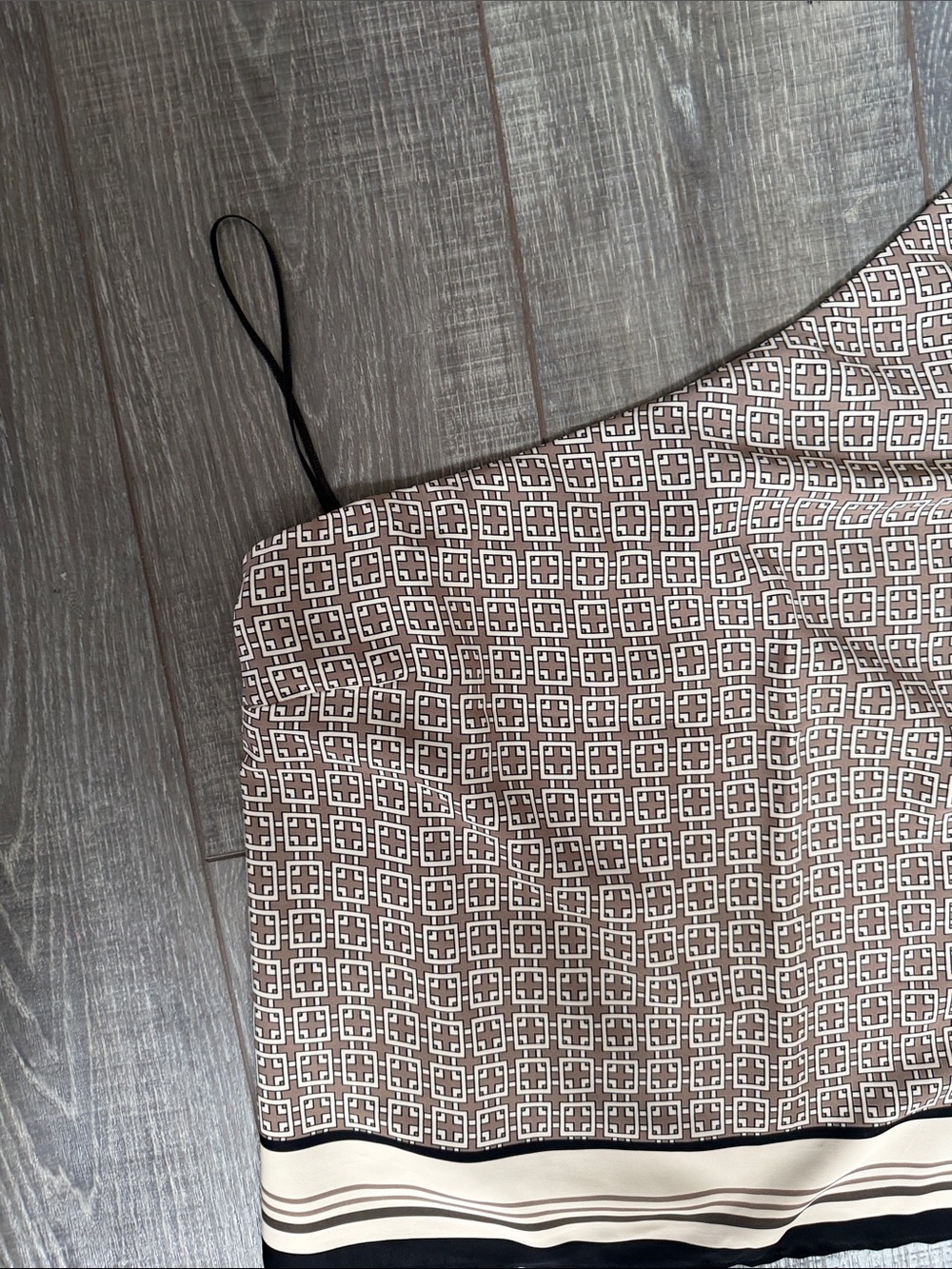 Abercrombie & Fitch One-Shoulder Geometric Printed Top - Picture 5 of 5